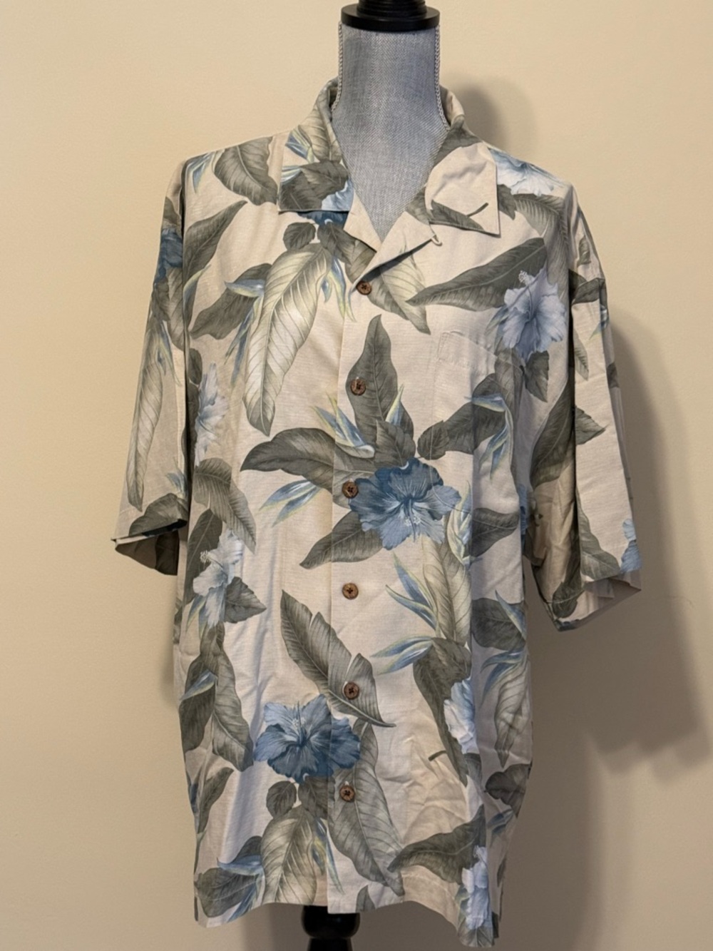 Tommy Bahama Men's Cream Tropical Floral Short-Sleeve Camp Shirt